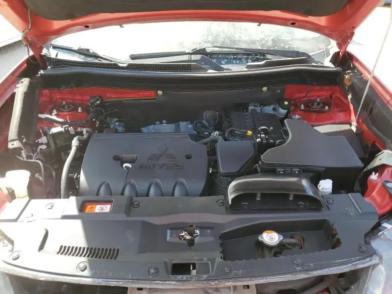 2018 MITSUBISHI OUTLANDER SE