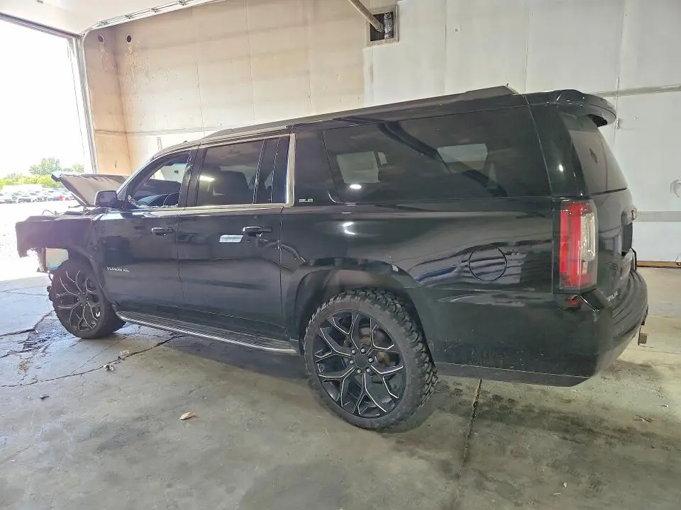 2019 GMC YUKON XL K1500 SLE  