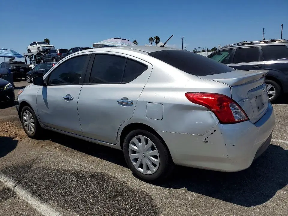 2019 NISSAN VERSA SV  