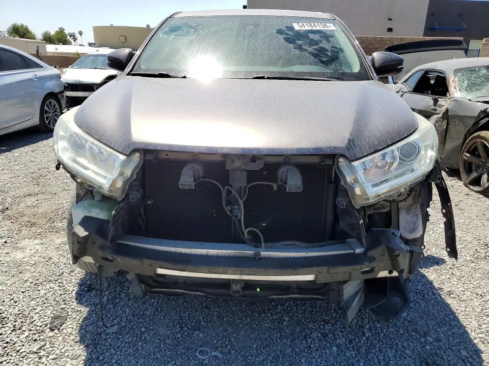 2018 TOYOTA HIGHLANDER LE  