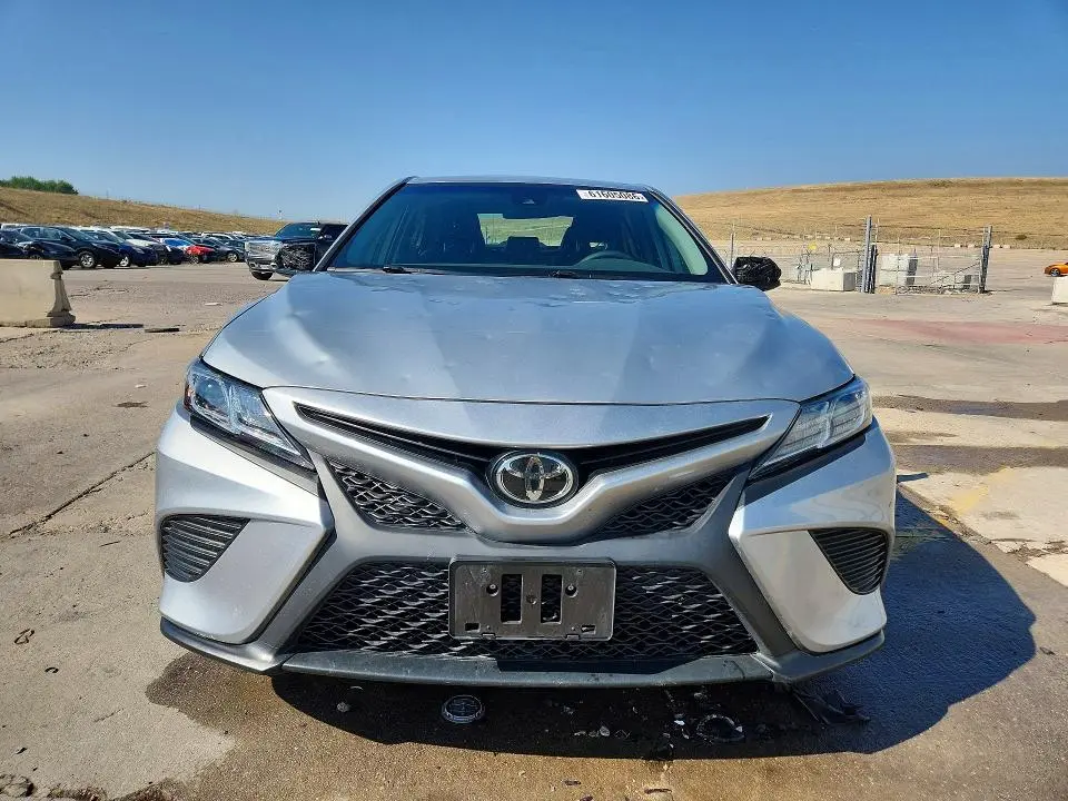 2020 TOYOTA CAMRY SE NIGHTSHADE  
