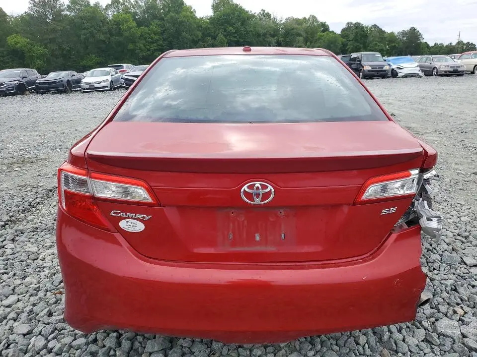 2012 TOYOTA CAMRY SE  