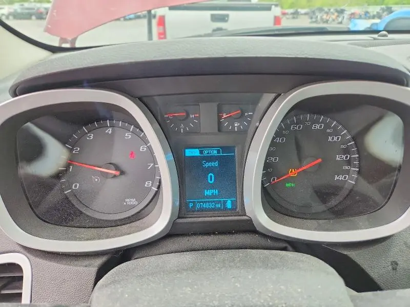 2017 CHEVROLET EQUINOX LT  