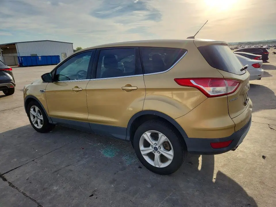 2014 FORD ESCAPE SE  