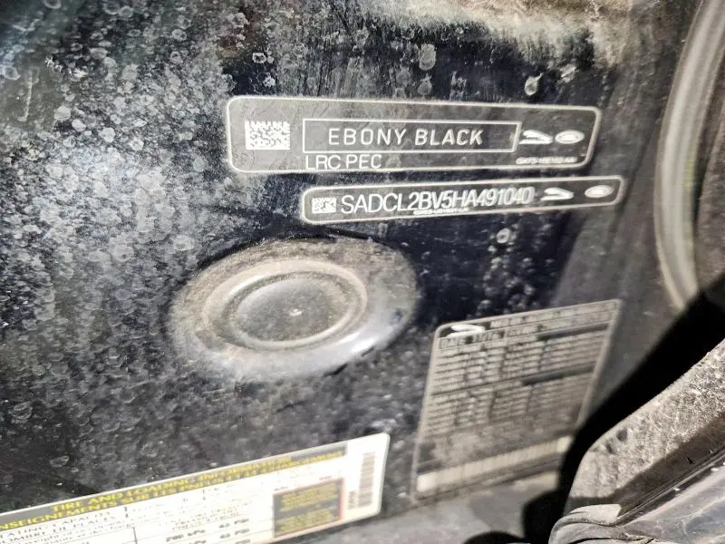 2017 JAGUAR F-PACE R - SPORT  