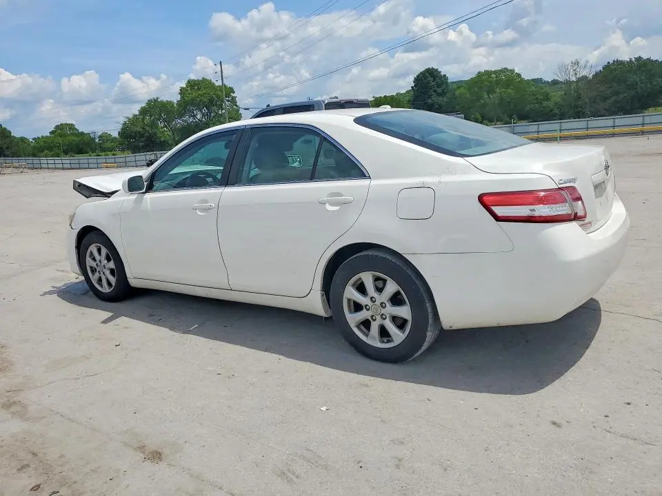 2011 TOYOTA CAMRY LE  