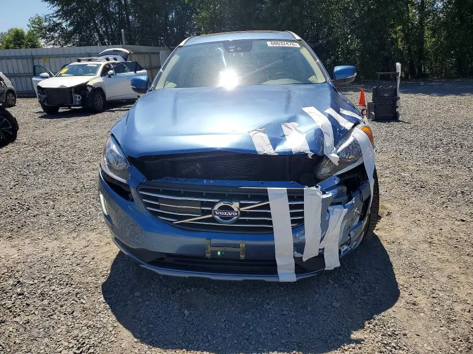 2016 VOLVO XC60 T5 PREMIER  
