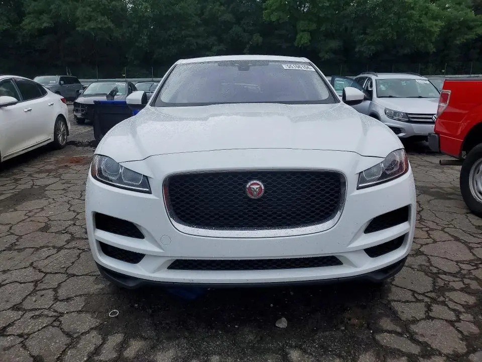 2017 JAGUAR F-PACE   
