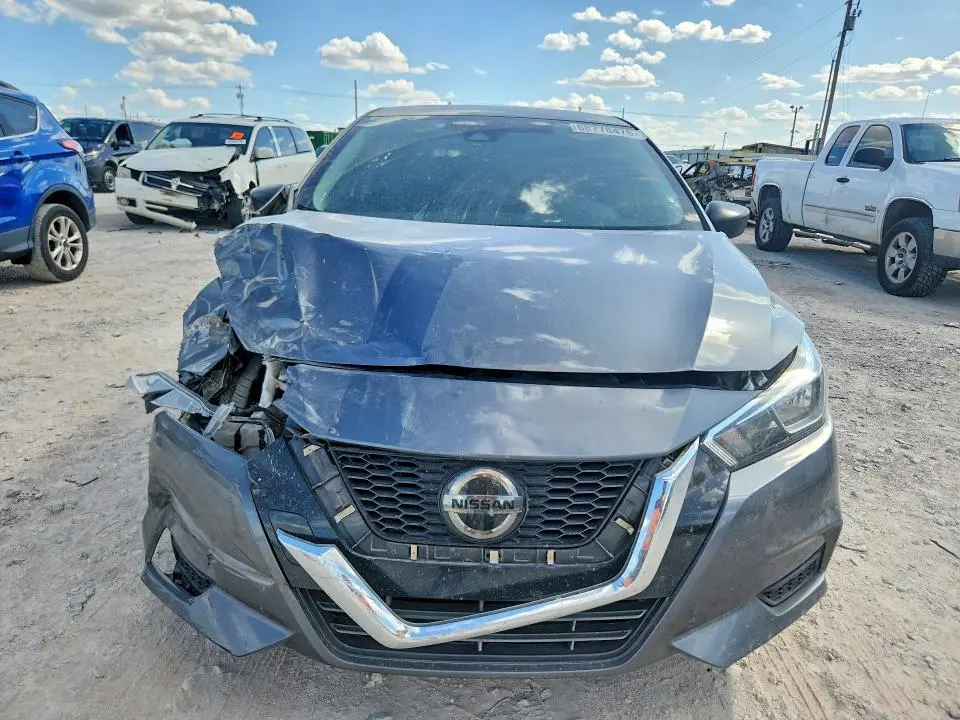 2021 NISSAN VERSA S  