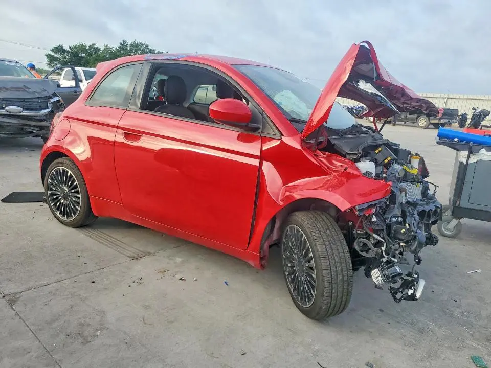 2024 FIAT 500 E RED  