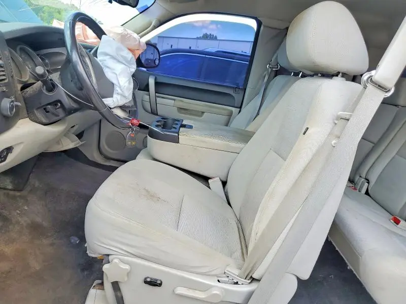 2011 CHEVROLET SILVERADO K1500 LT  