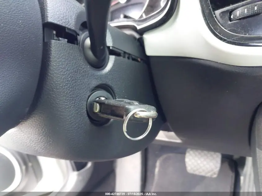 2015 VOLKSWAGEN BEETLE 1.8T CLASSIC