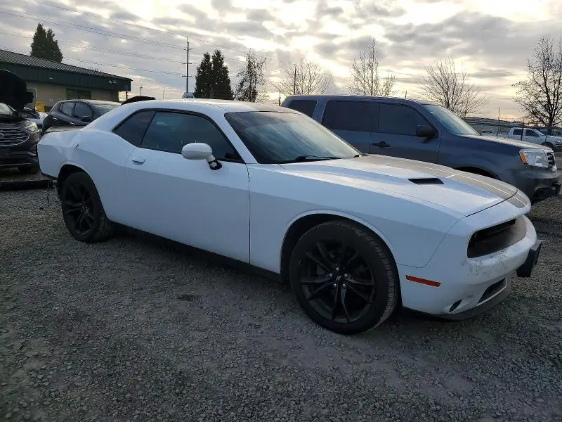 2018 DODGE CHALLENGER SXT  