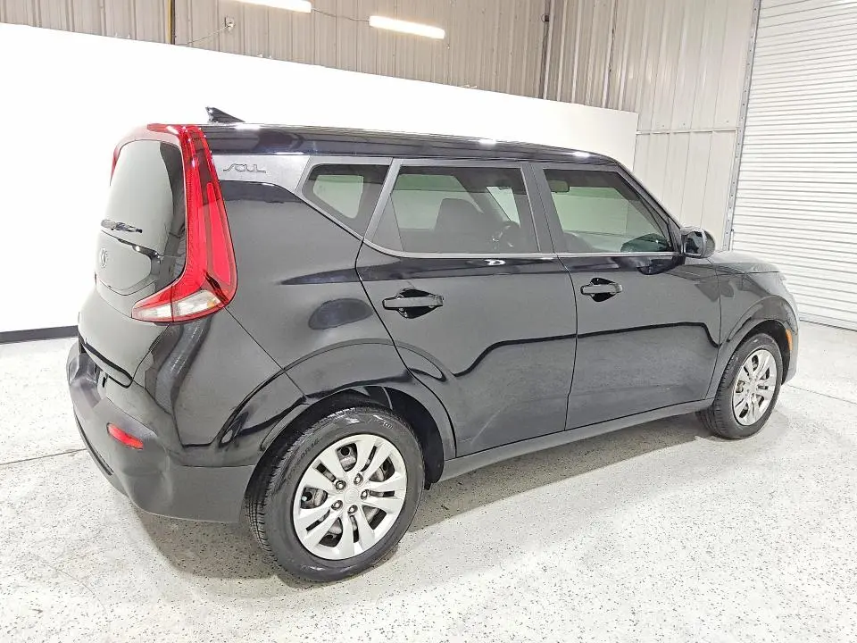 2021 KIA SOUL LX  