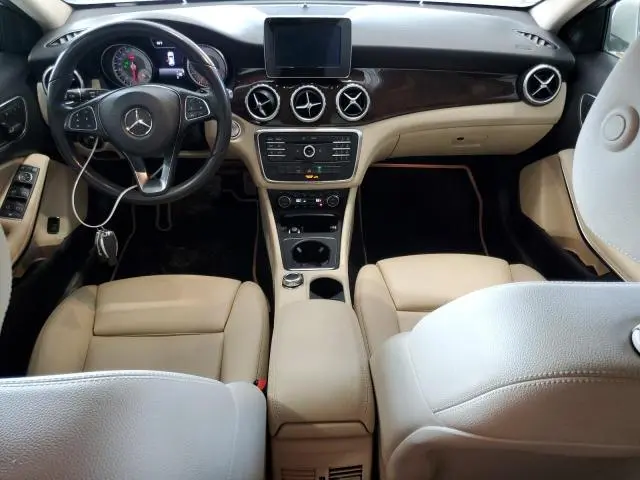 2017 MERCEDES-BENZ GLA 250