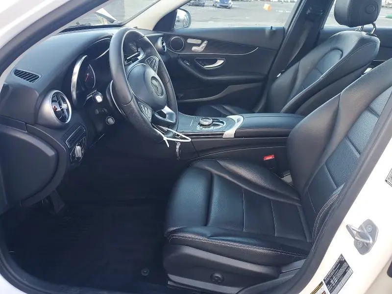 2017 MERCEDES-BENZ C 300  