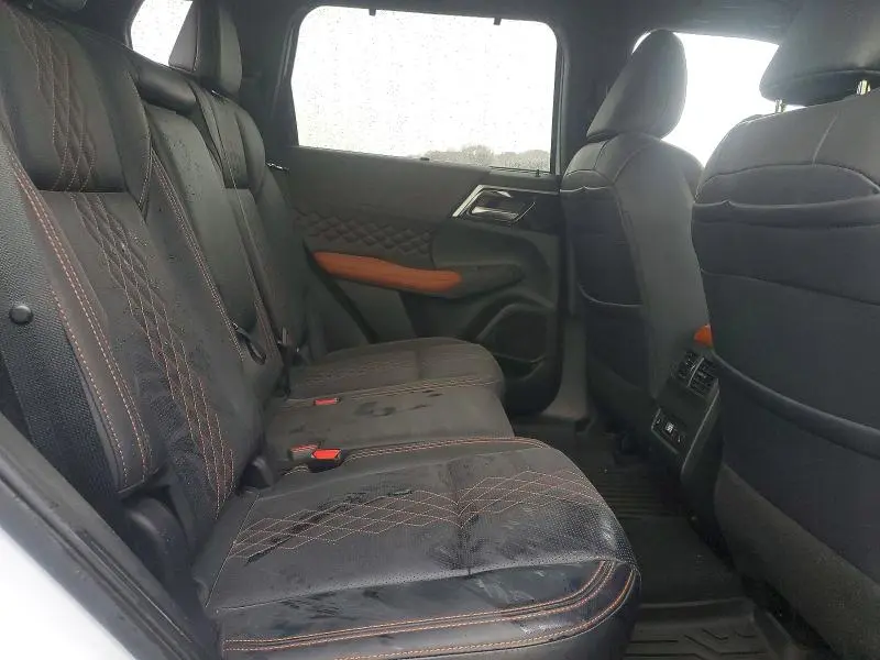 2024 MITSUBISHI OUTLANDER SEL  