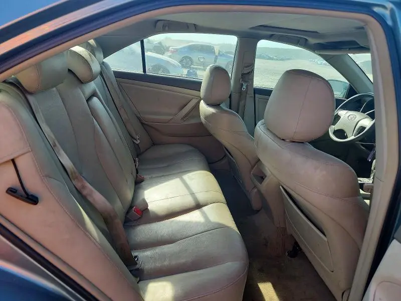 2011 TOYOTA CAMRY LE  