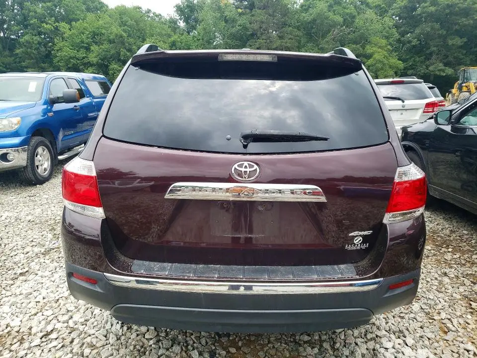 2013 TOYOTA HIGHLANDER LIMITED  