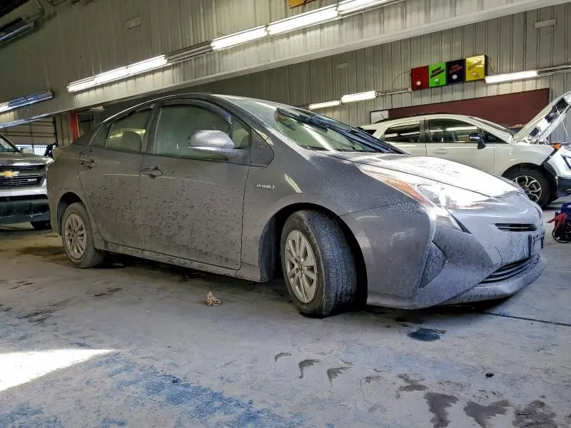 2017 TOYOTA PRIUS   