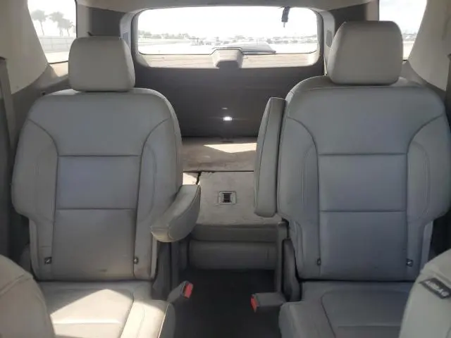 2019 CHEVROLET TRAVERSE LT  