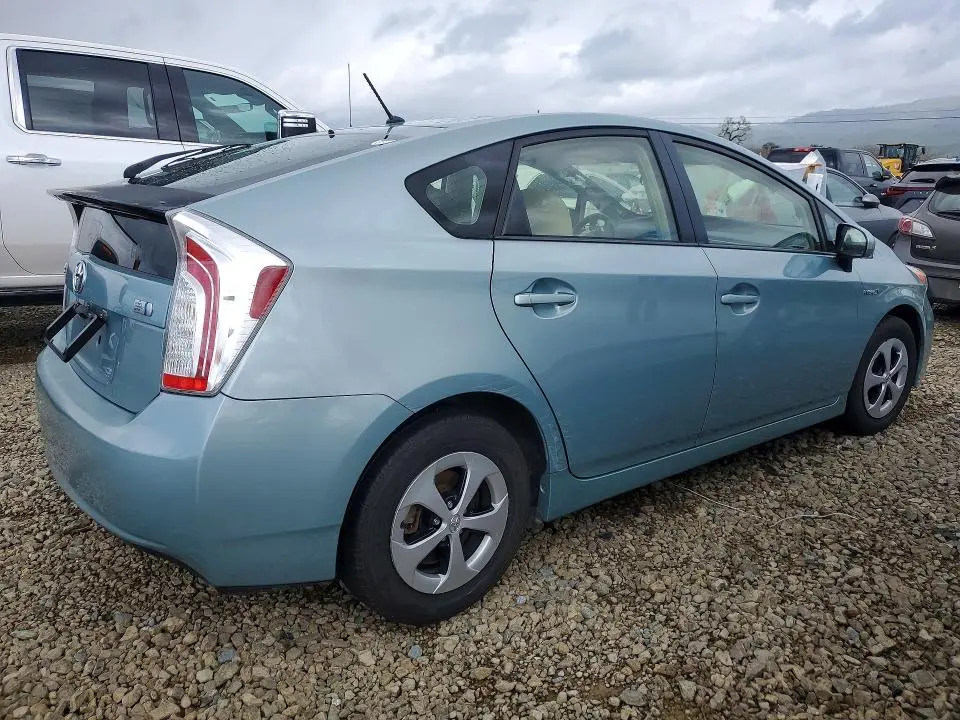 2013 TOYOTA PRIUS   