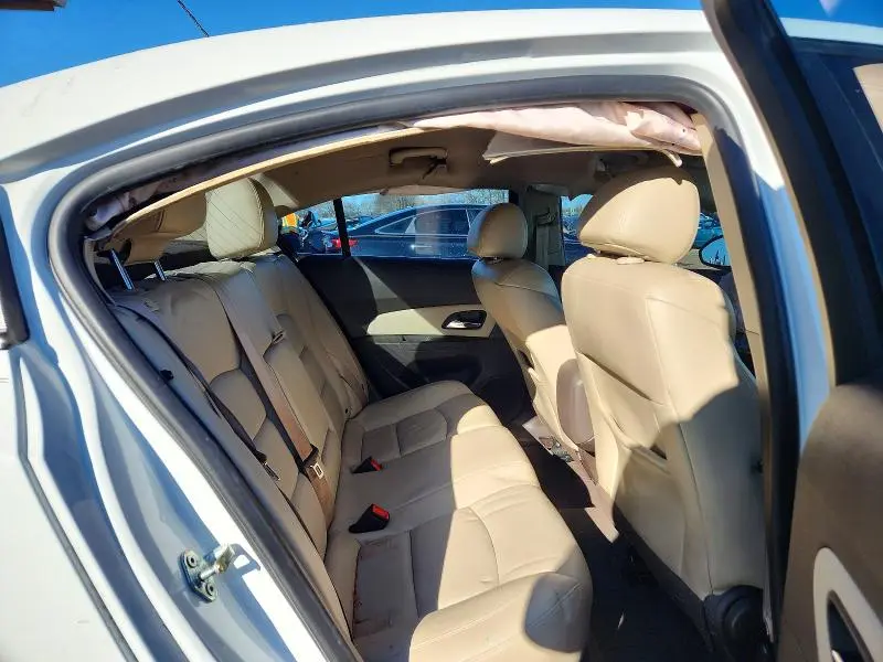 2015 CHEVROLET CRUZE LT  