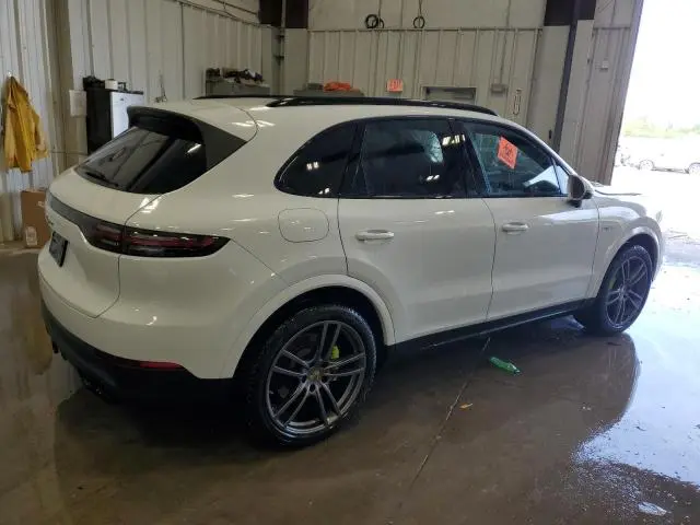 2021 PORSCHE CAYENNE E-HYBRID  