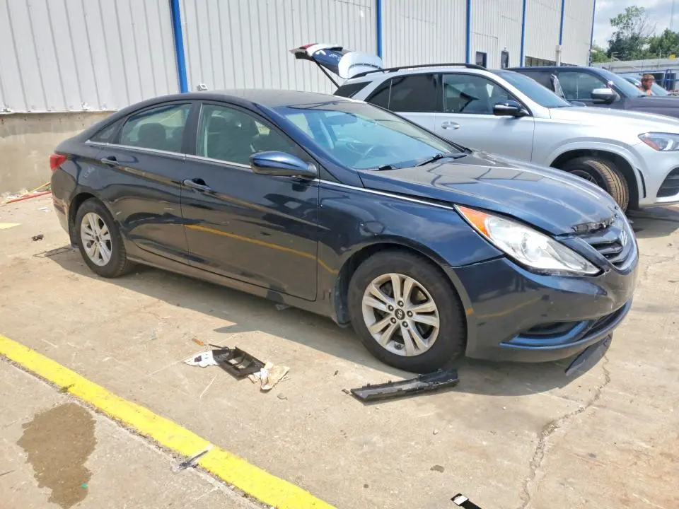 2011 HYUNDAI SONATA GLS  