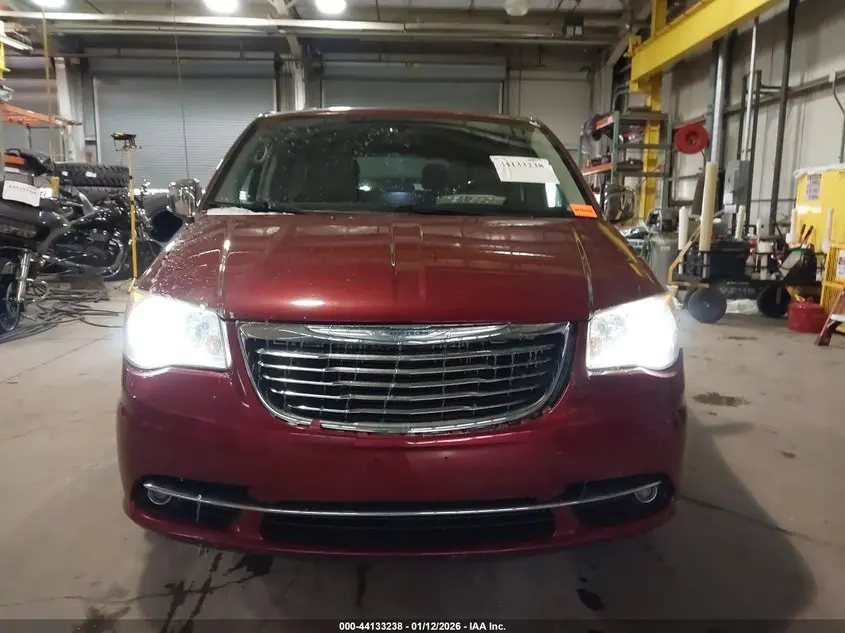 2012 CHRYSLER TOWN & COUNTRY LIMITED