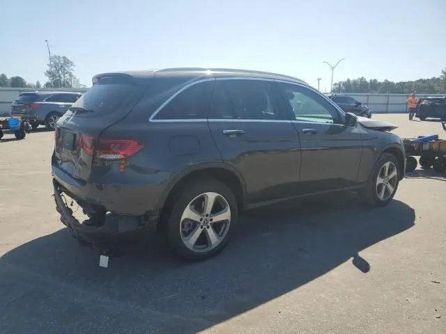 2022 MERCEDES-BENZ GLC 300