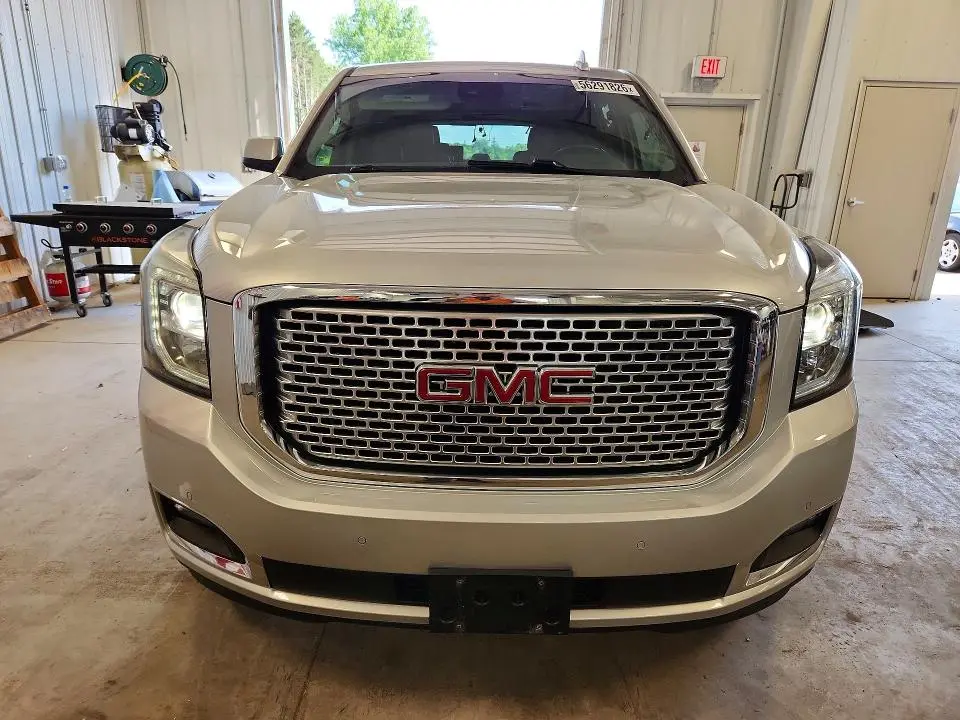 2016 GMC YUKON XL DENALI  