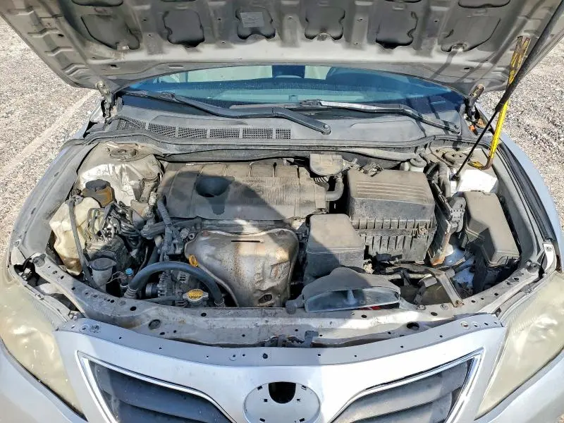 2011 TOYOTA CAMRY LE  
