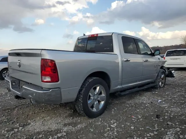 2016 RAM 1500 SLT  