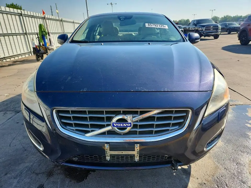 2011 VOLVO S60 T6  
