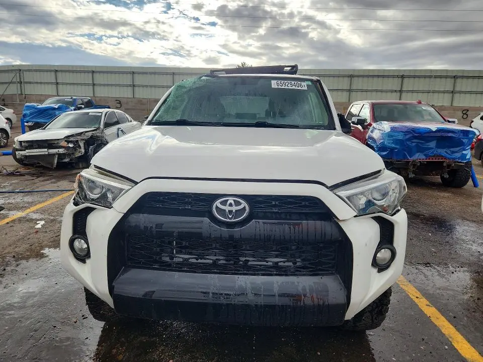 2016 TOYOTA 4RUNNER SR5  