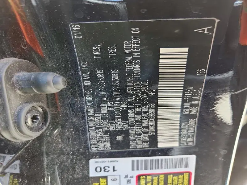 2016 TOYOTA SIENNA SE  