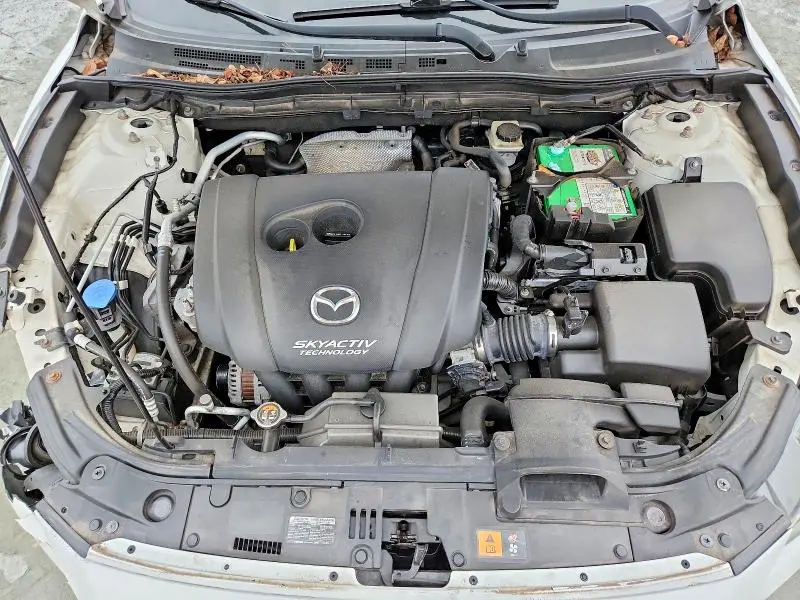 2017 MAZDA 3 TOURING  