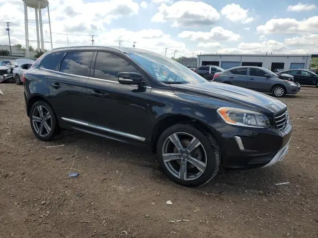2017 VOLVO XC60 T6 DYNAMIC  
