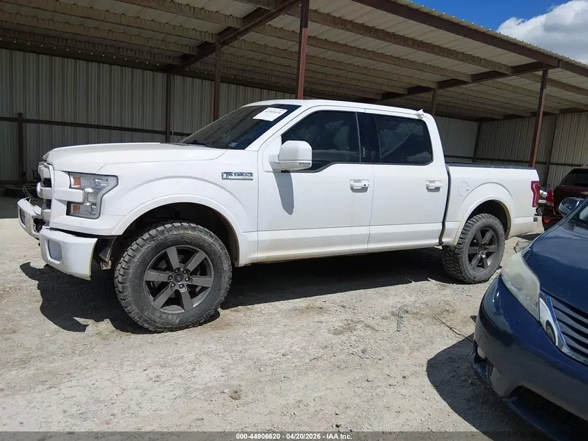 2015 FORD F-150 LARIAT