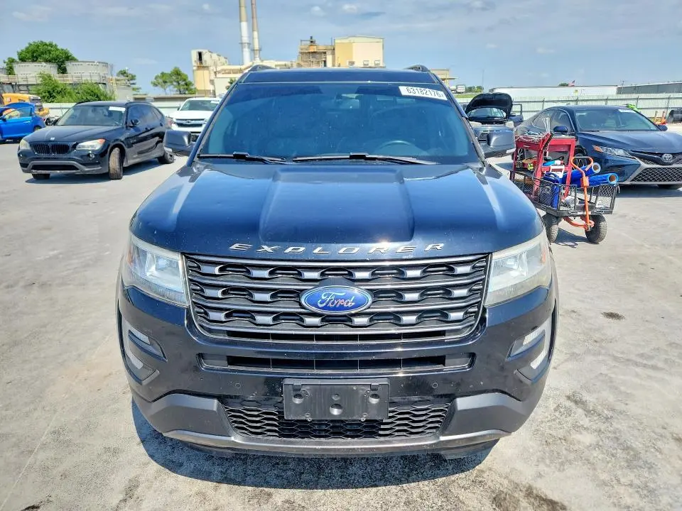 2017 FORD EXPLORER XLT  