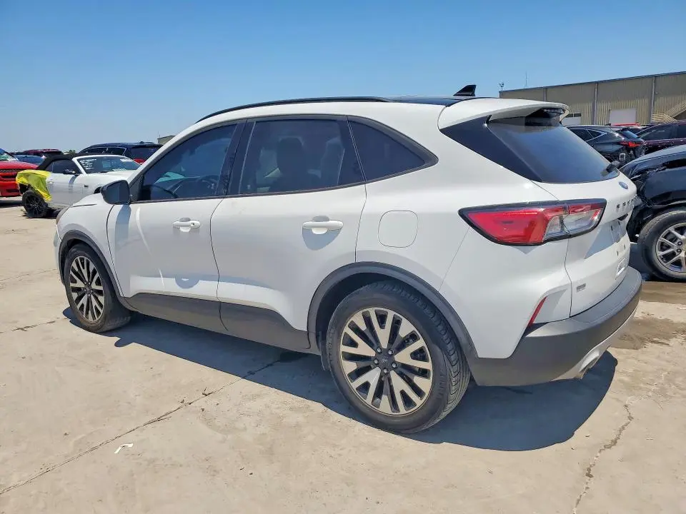 2020 FORD ESCAPE SE SPORT  