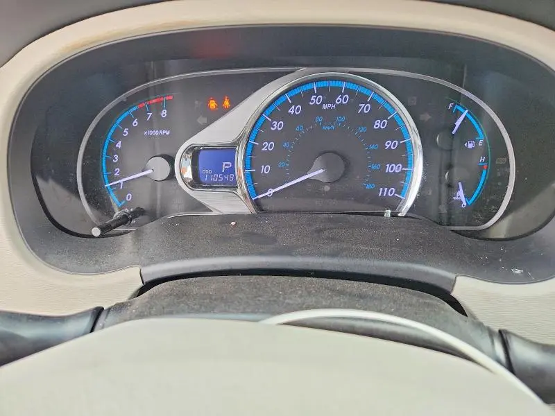2013 TOYOTA SIENNA XLE 8-PASSENGER  
