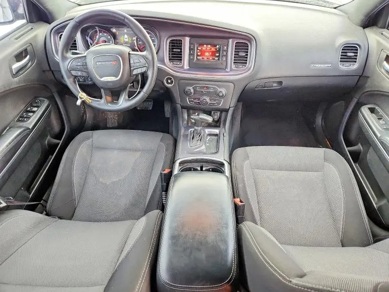 2015 DODGE CHARGER SE  