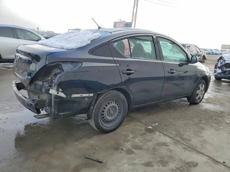 2014 NISSAN VERSA S  