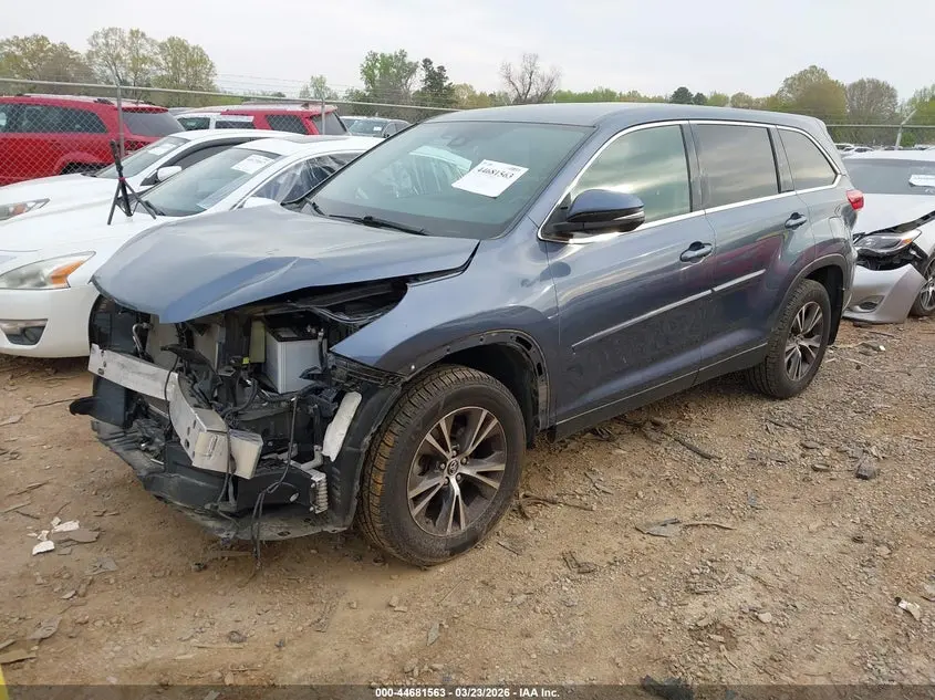2019 TOYOTA HIGHLANDER LE PLUS