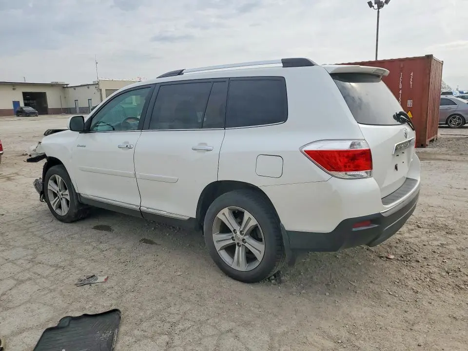 2013 TOYOTA HIGHLANDER LIMITED  
