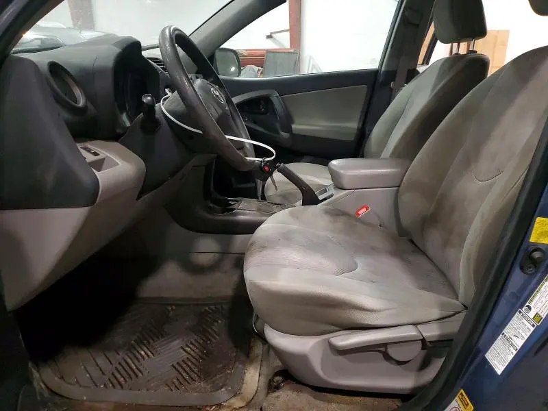2011 TOYOTA RAV4 BASE  