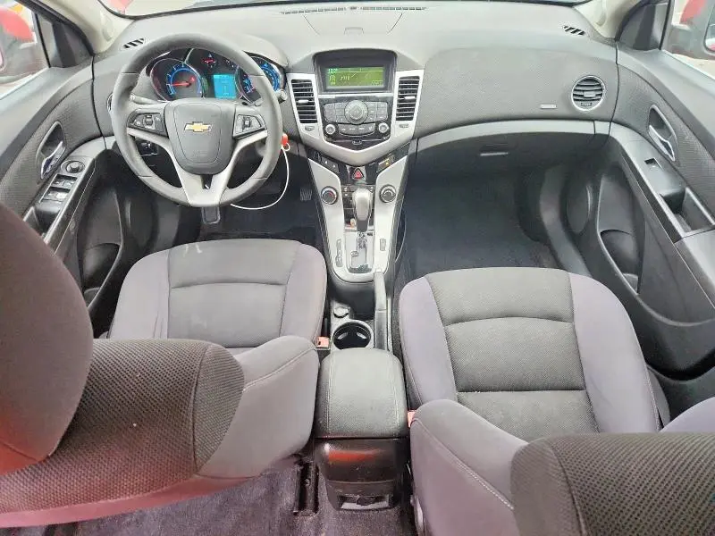2013 CHEVROLET CRUZE LT  