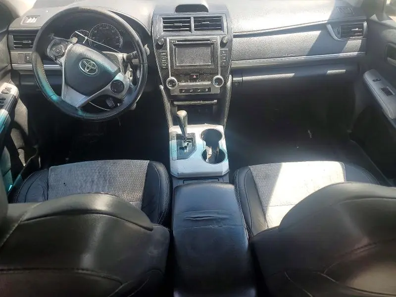 2014 TOYOTA CAMRY SE  